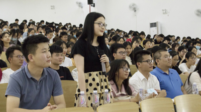 长在新时代，学习新税务，提升新技能——梁绍英副校长到崇左校区主讲财税讲座